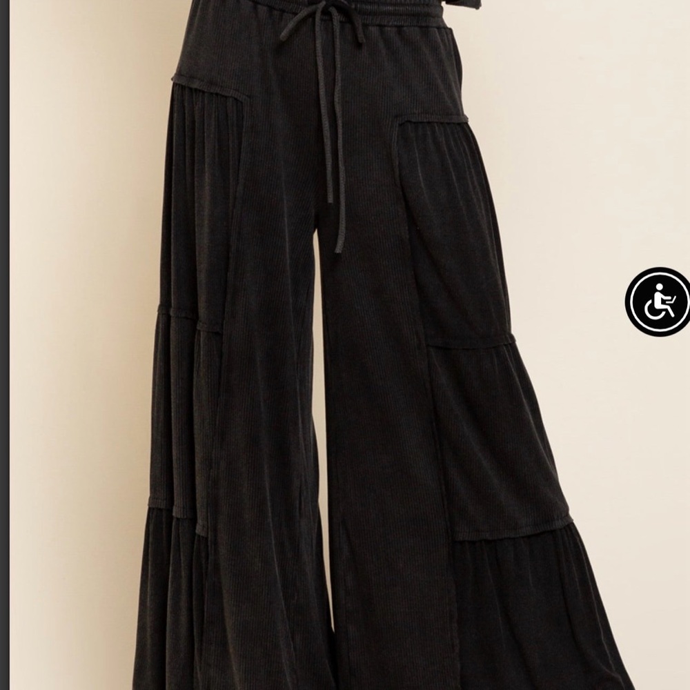 POL Black Wide-Leg Tiered Corduroy Drawstring Pants